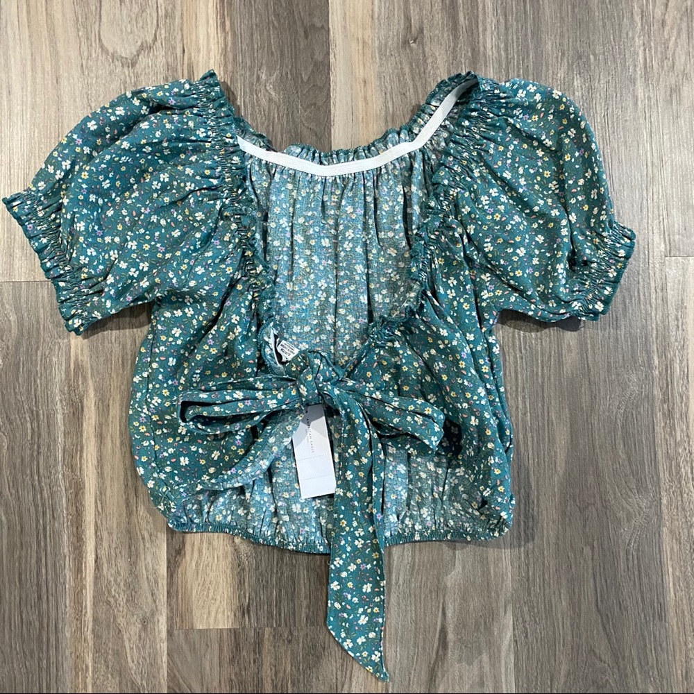 SOLD American Eagle bubble tie front short sleeve